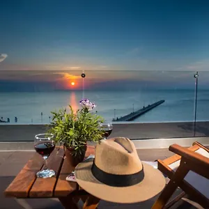 Vento Di Mare , Peraía Griekenland